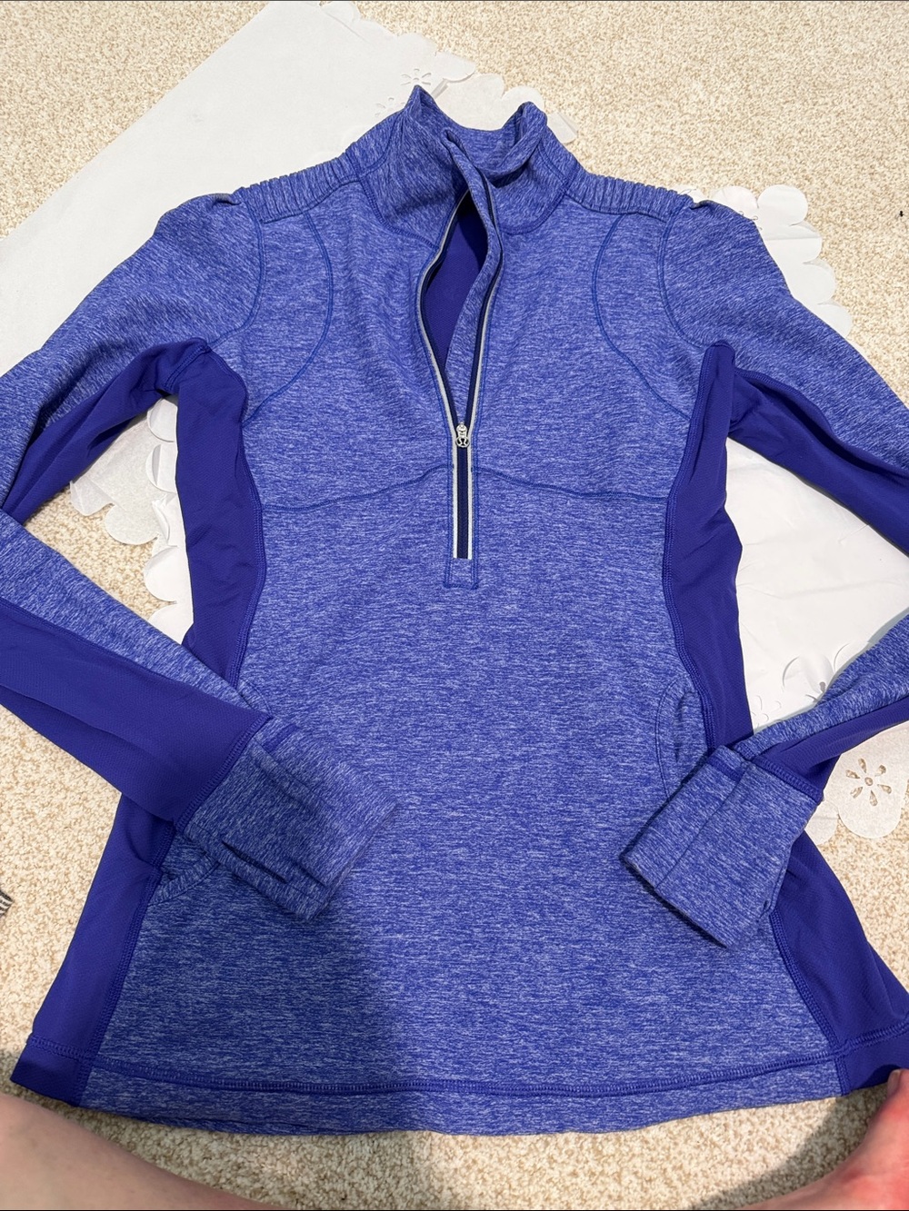 Lululemon Athletica detailed top. Excellent pre-owned condition.